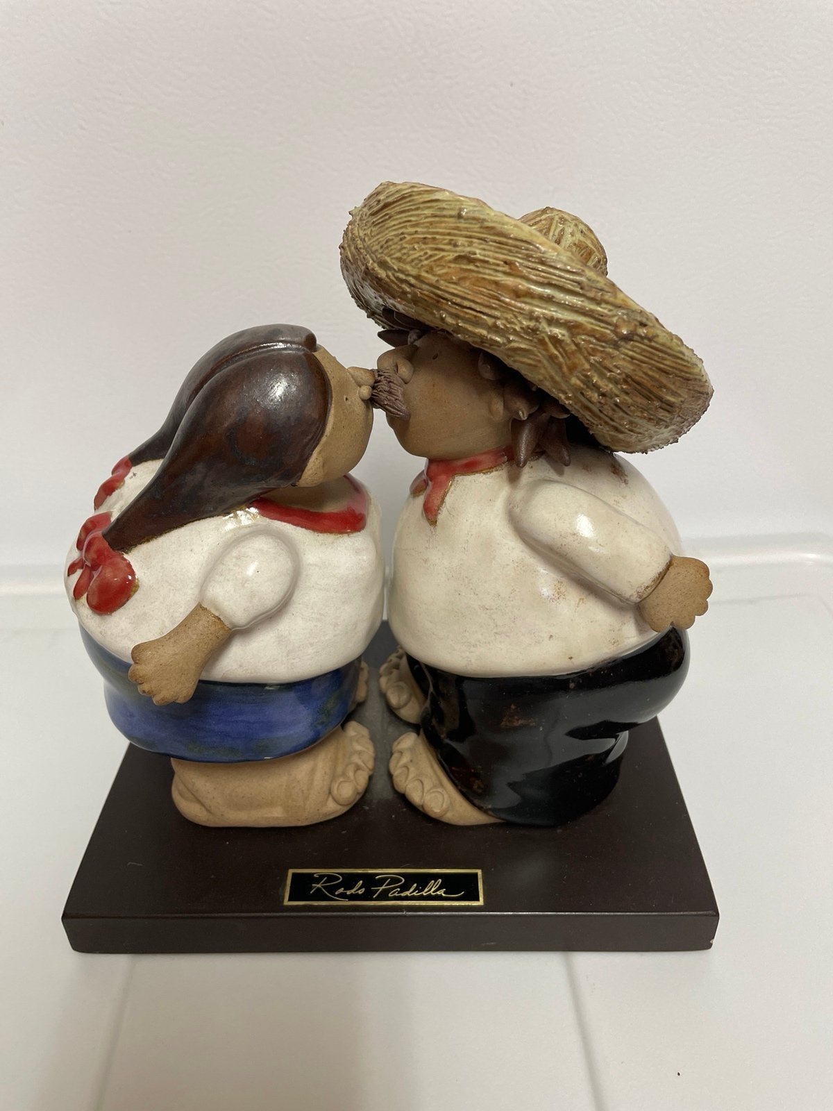 Vintage RODO PADILLA “NOVIOS” Kissing Couple Pottery Sculpture Mexican Folk Art