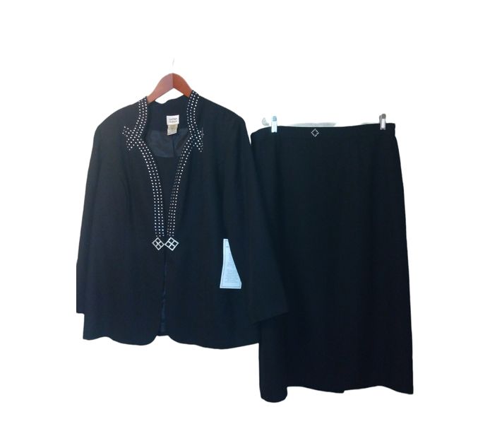 Size 20 NWT Vintage Black Suit 2 Pieces Skirt Jacket Rhinestone