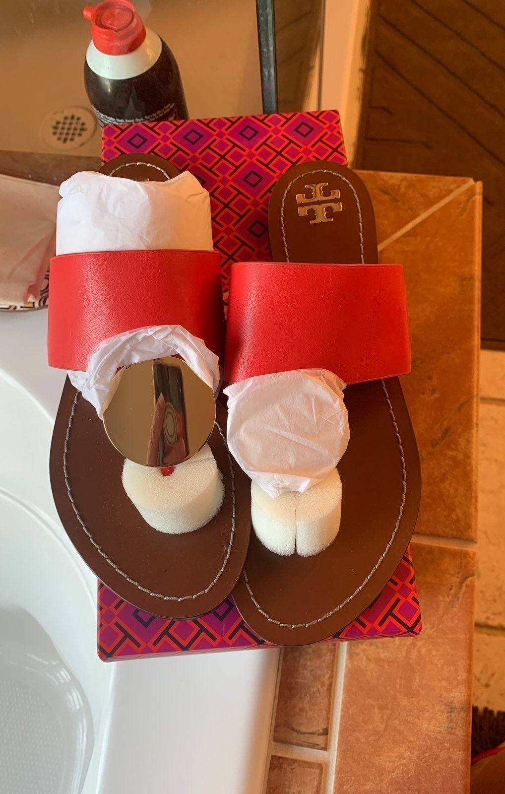 Tory Burch Poppy /Orange Gold Disk 8.0 NIB