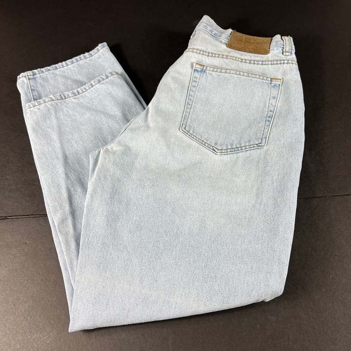 VTG CK Calvin Klein Jeans Women Measured 31x31 Easy Fit Light Blue Denim Tag 12