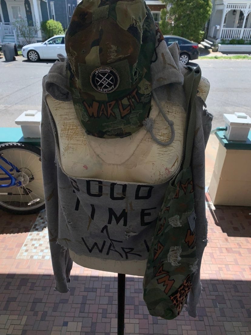 War apparel set