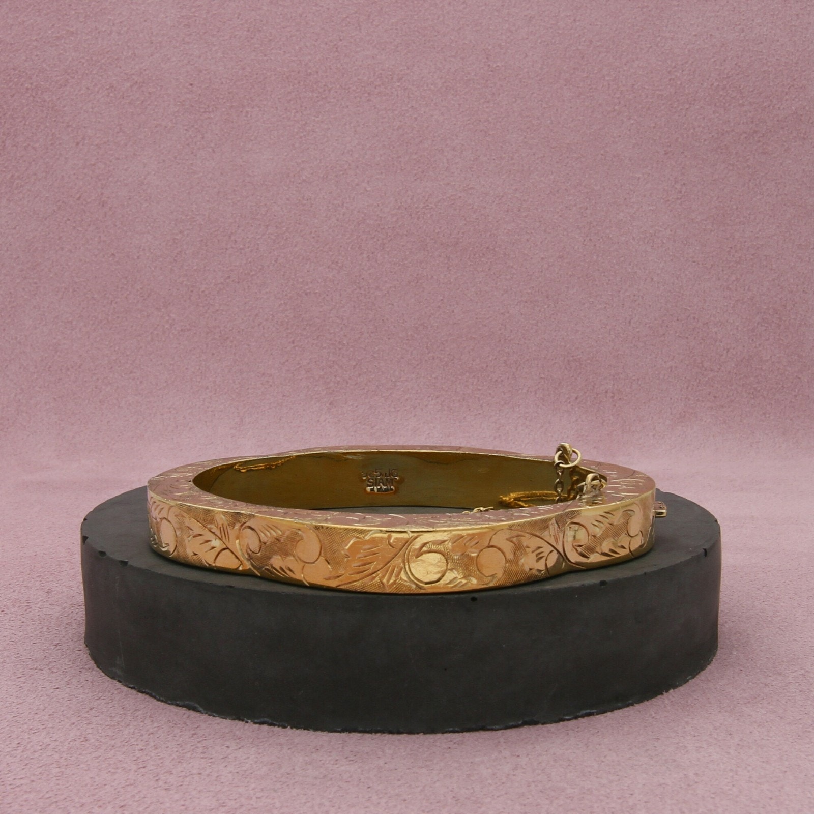 sterling silver gold plated vintage siam etched bangle bracelet size 6.5in