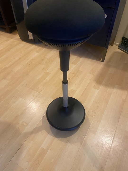 Motion Stool by UPLIFT Desk