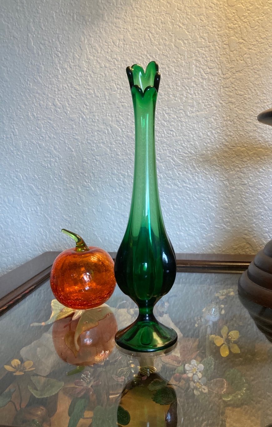 VTG MCM Viking glass six petal swung vase in Evergreen HTF