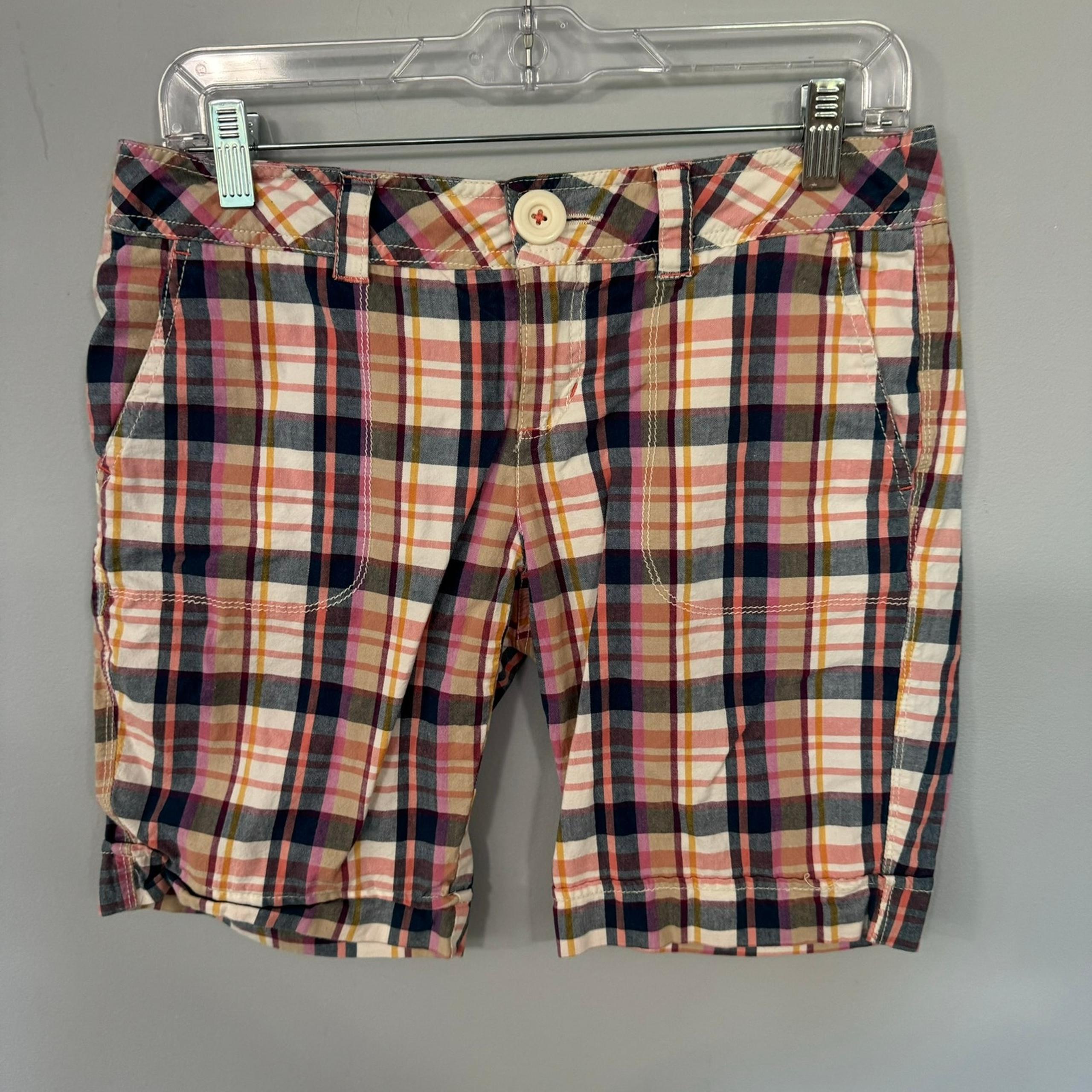 Aeropostale Pink Plaid Bermuda Shorts Preppy Y2K Juniors / Women's Size 7 - 8