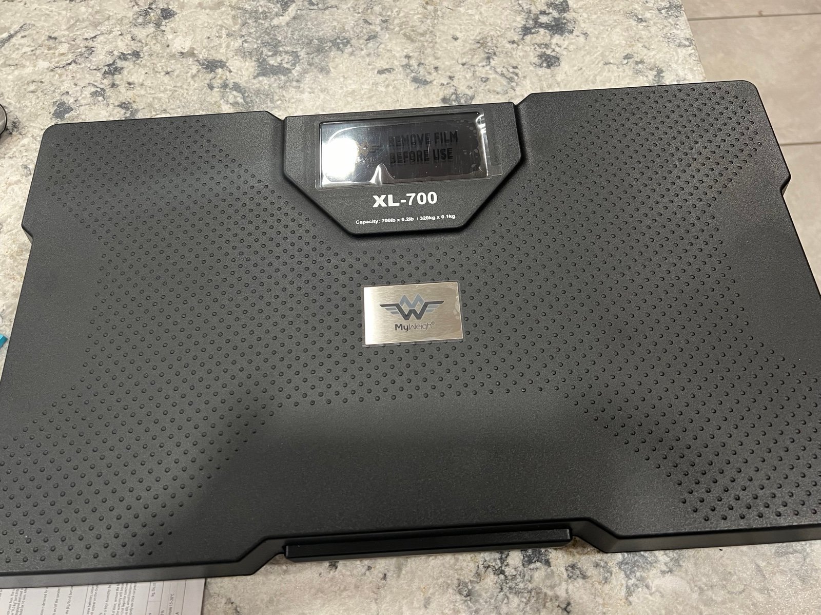 XL-700 TALKING BATHROOM SCALE