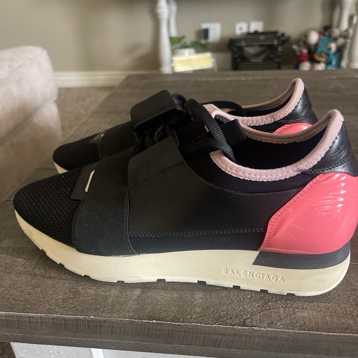 Size 39 woman’s Balenciaga sneakers/Authentic