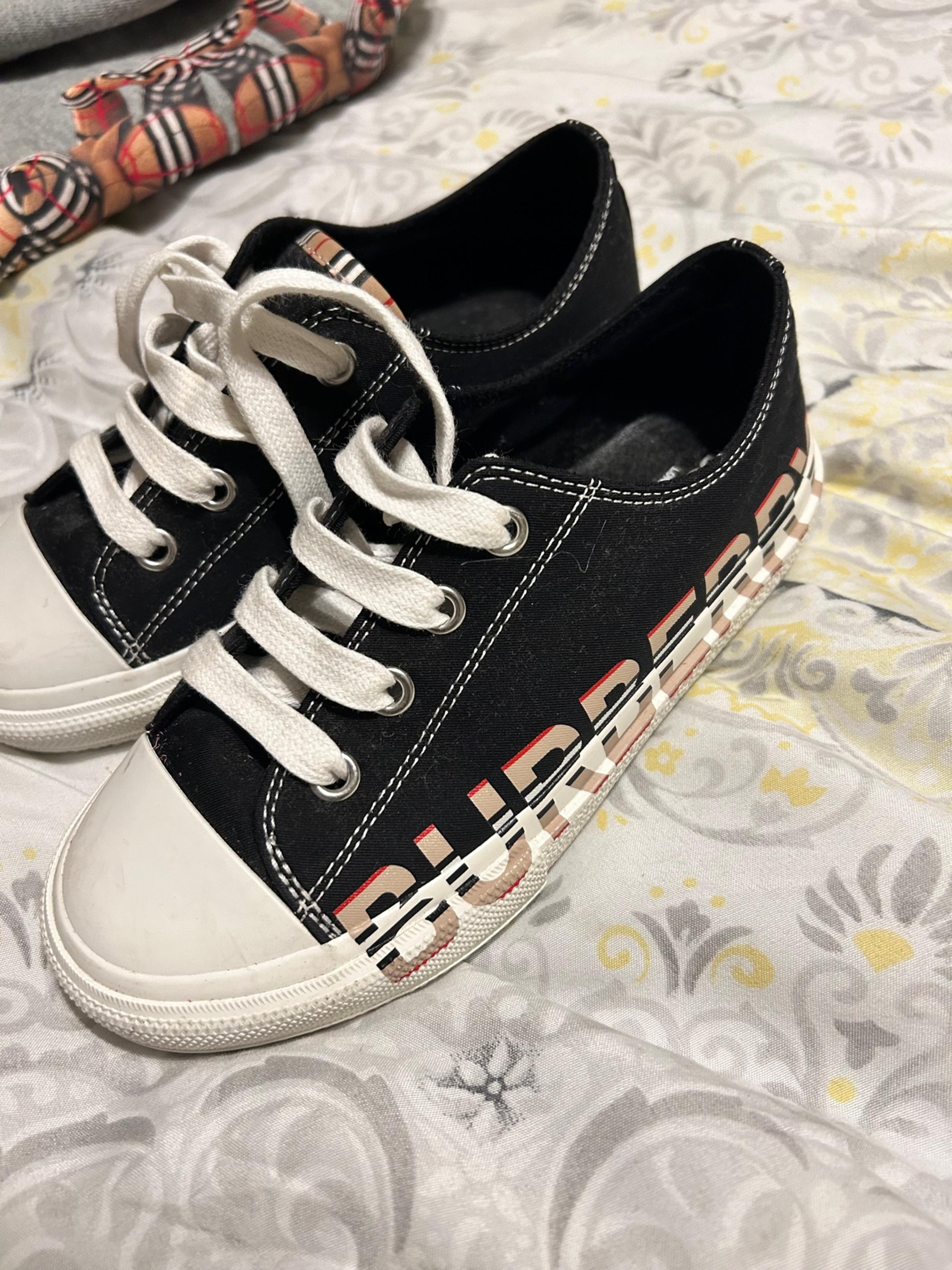 Burberry Kids Chucks