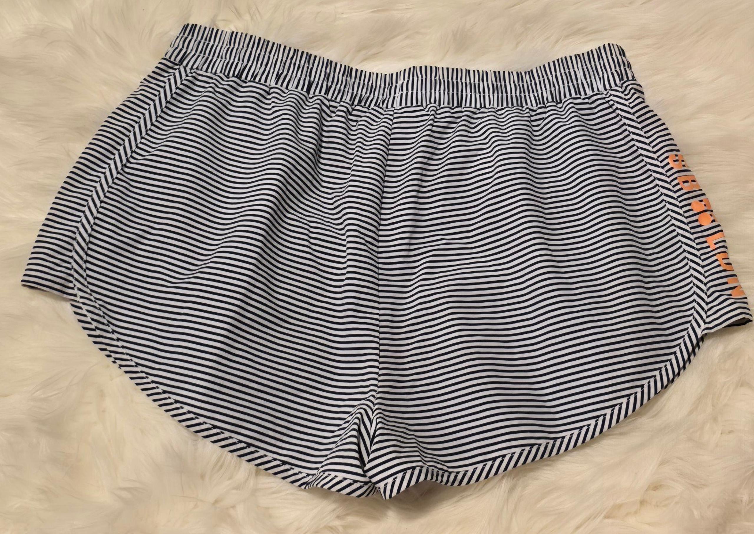 Sweaty Betty Women's shorts size M  Sw1