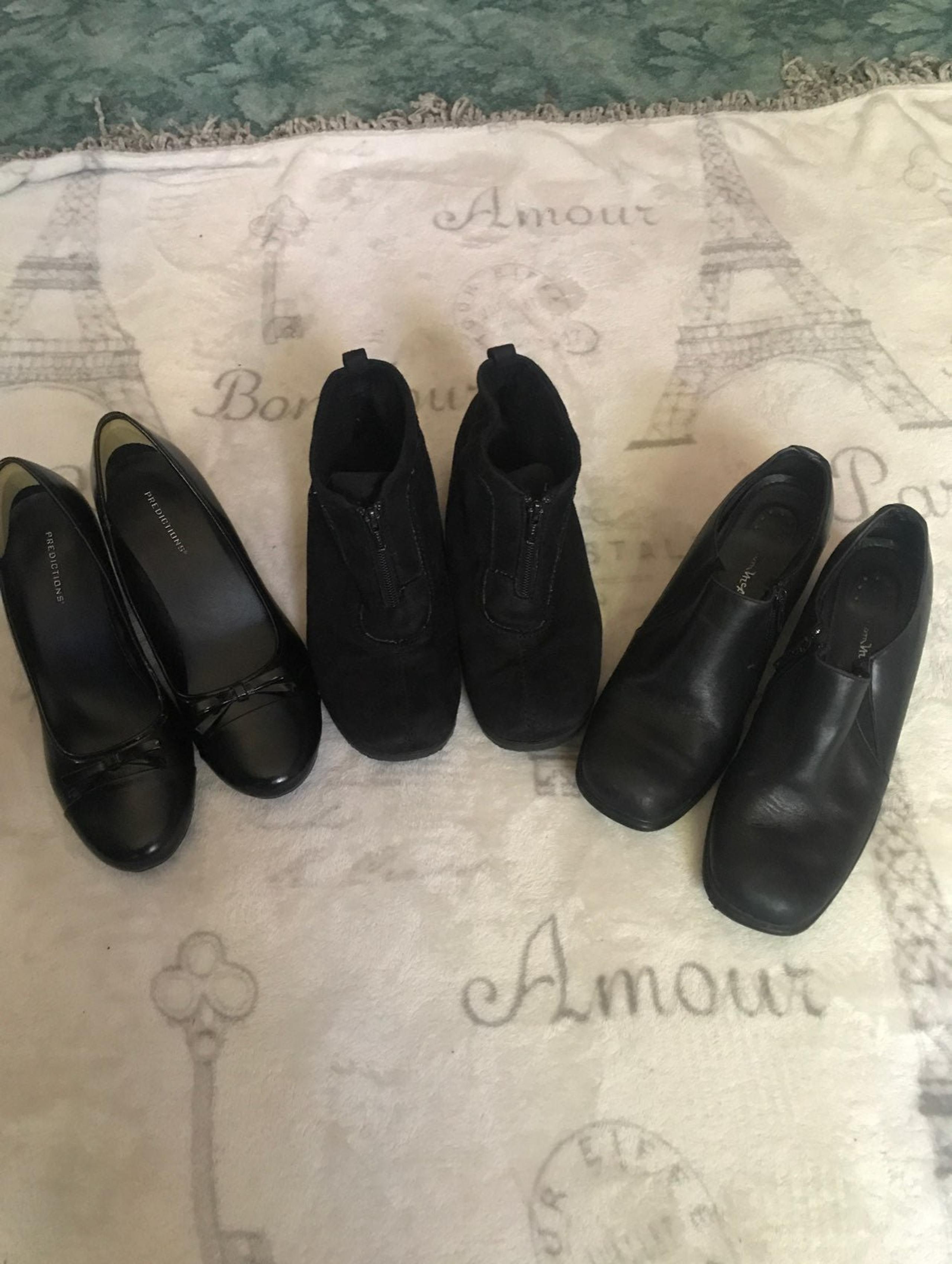 Bundle of womens black shoes size 8W