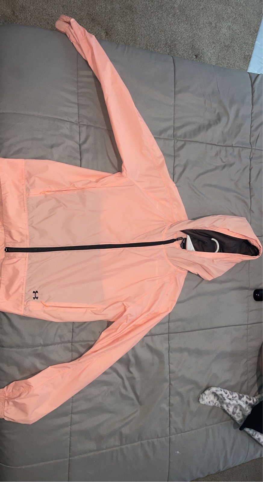 under arumour windbreaker