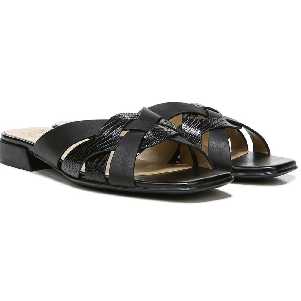 ASHFORD SLIDE SANDAL by Naturalizer