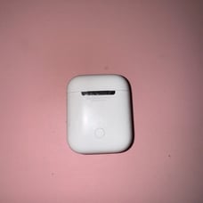 Apple AirPods 1st Generation with Charging Case