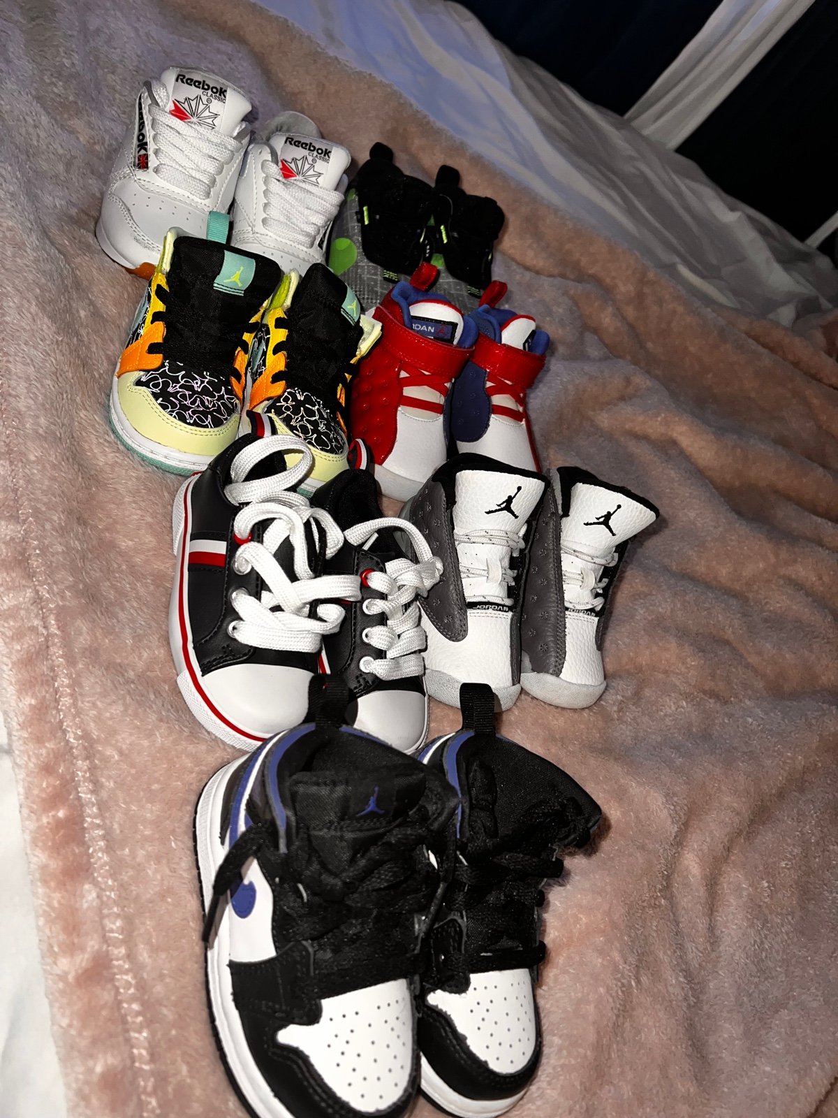 Sneakers