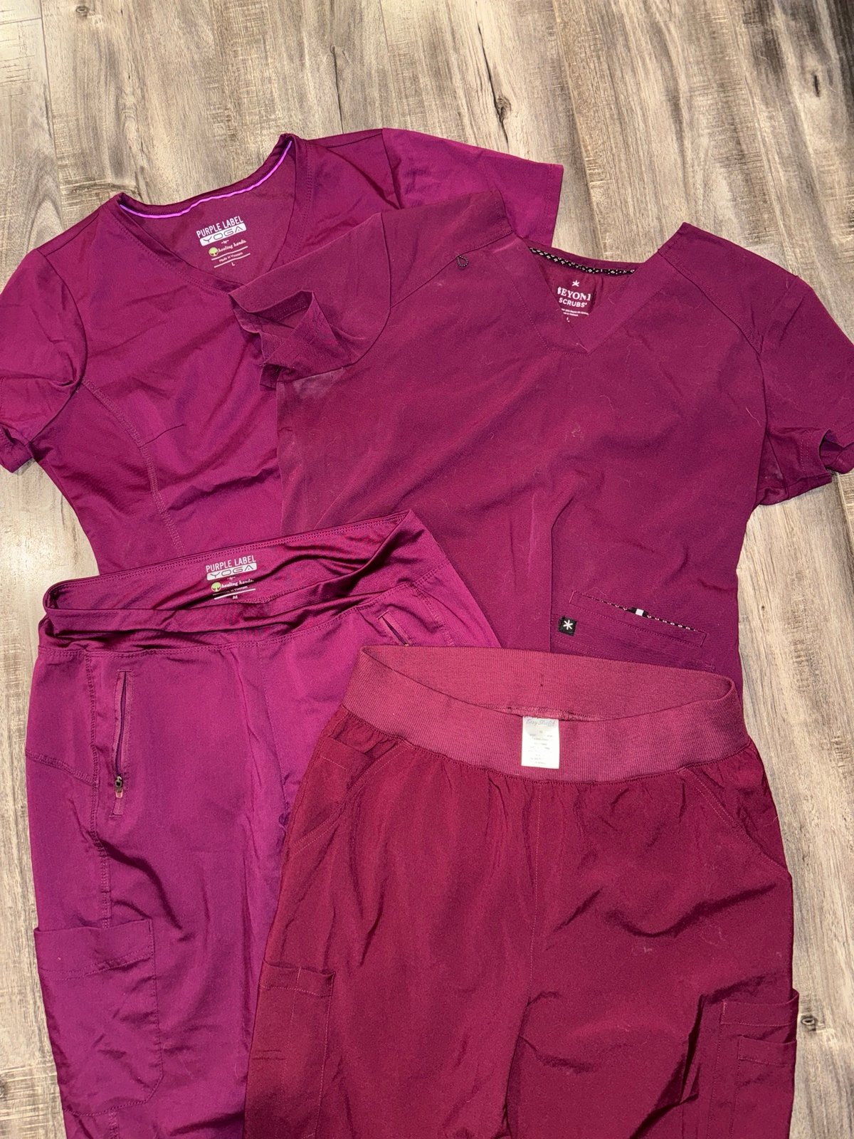 Scrub set