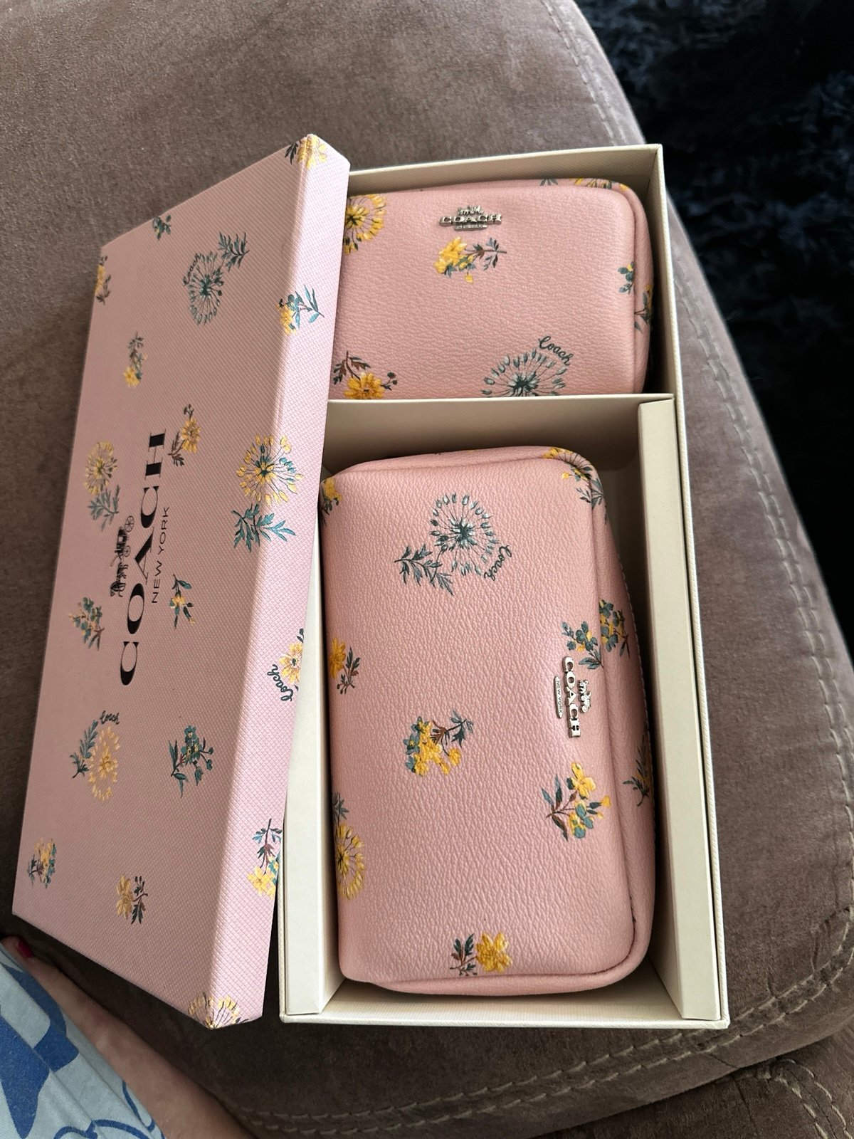 Coach cosmetic set