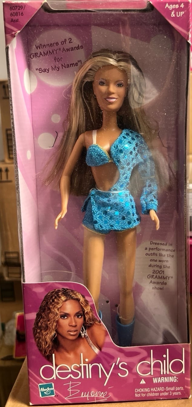 Hasbro destiny’s child Queen Beyonce in teal blue Barbie new in box 2001