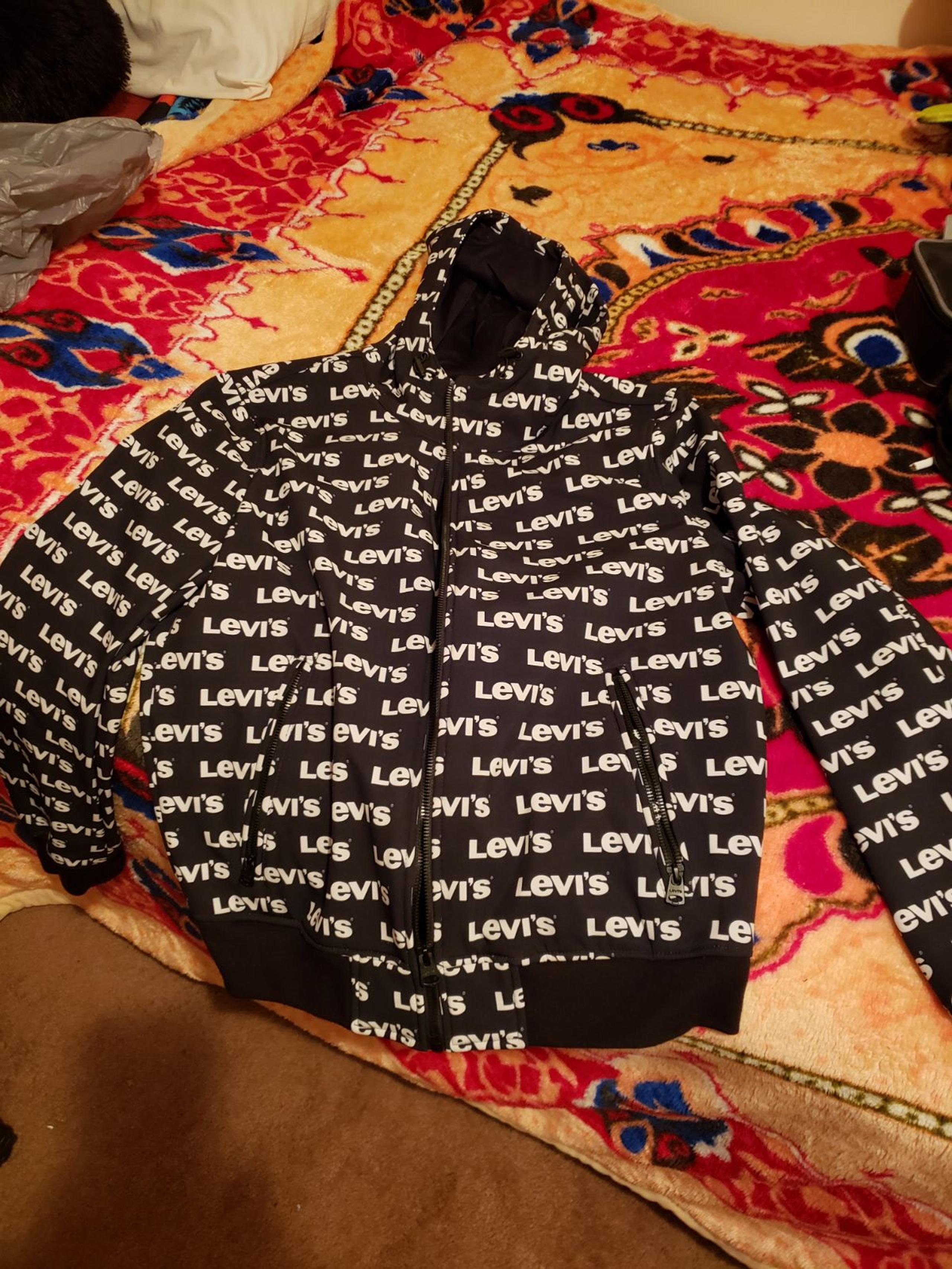 Levi's mens exclusive logo hooded bomber jacket