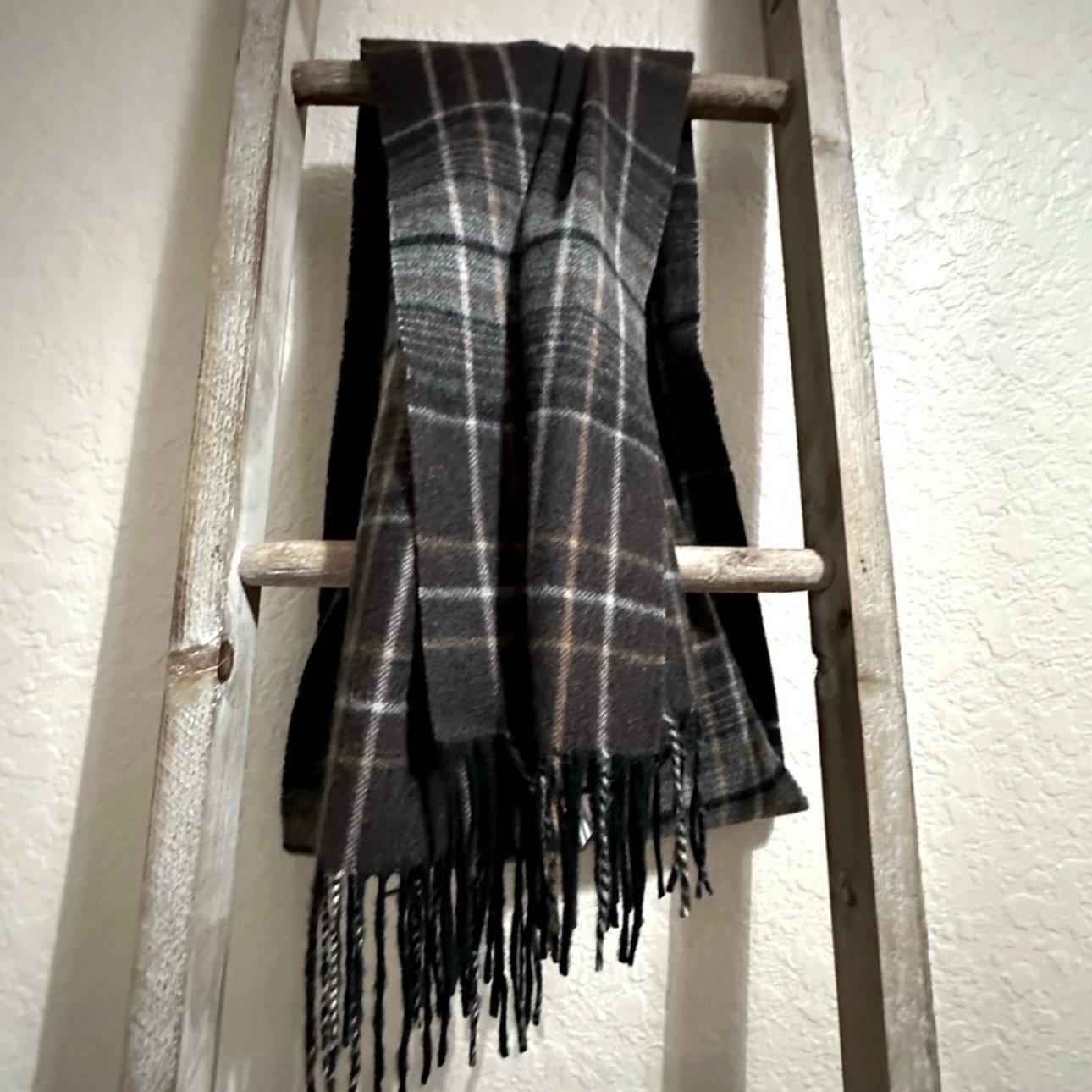Nordstrom 100% Cashmere Unisex Scarf