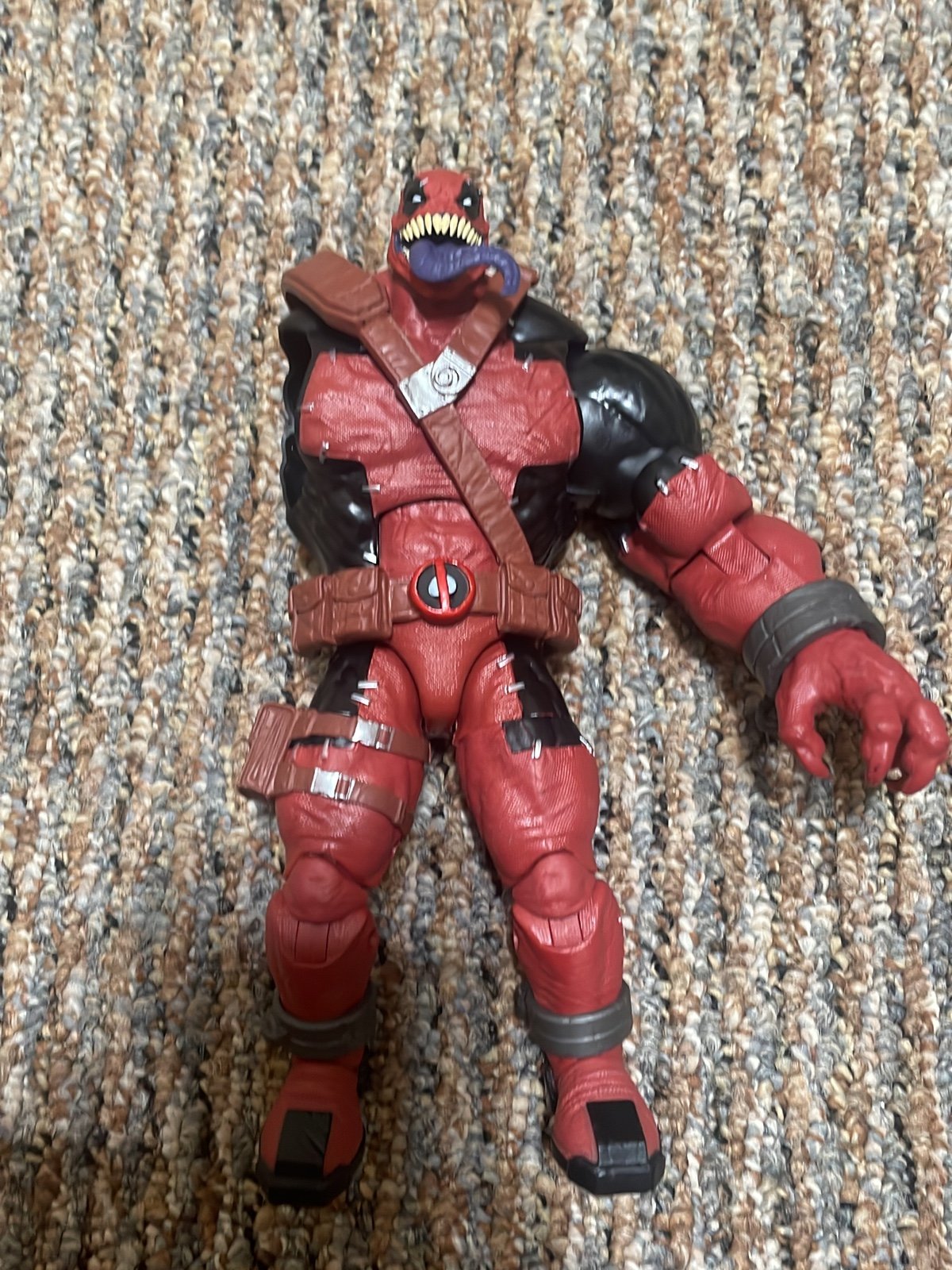 Venompool build a figure