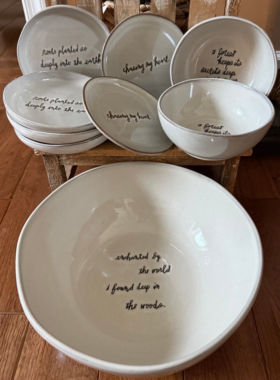 Rae Dunn Heritage Sentiment 9-Piece Bundle Bowls And Plates