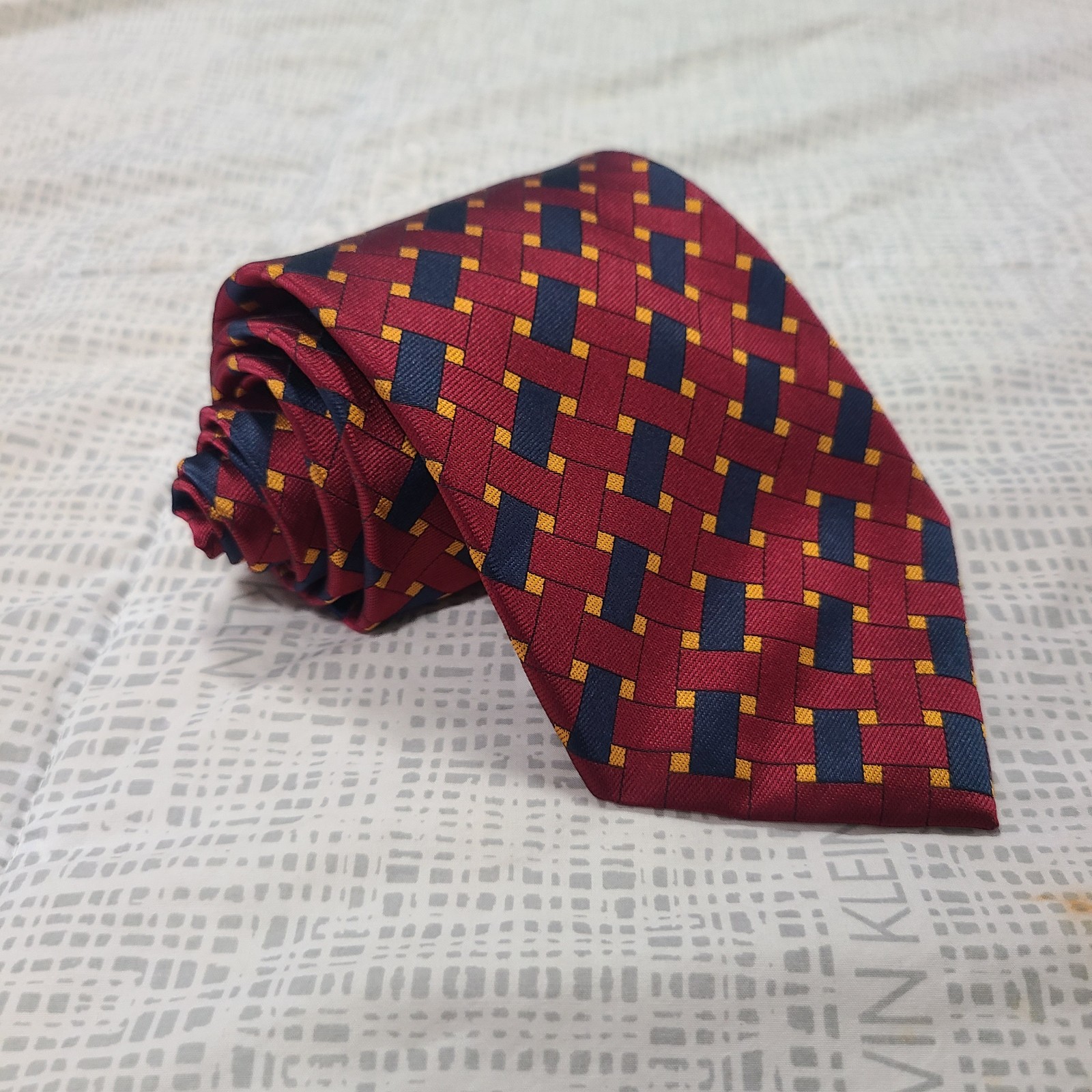 BURBERRY of London Men's 100% Silk Tie Red Navy Gold Geometric Square Print