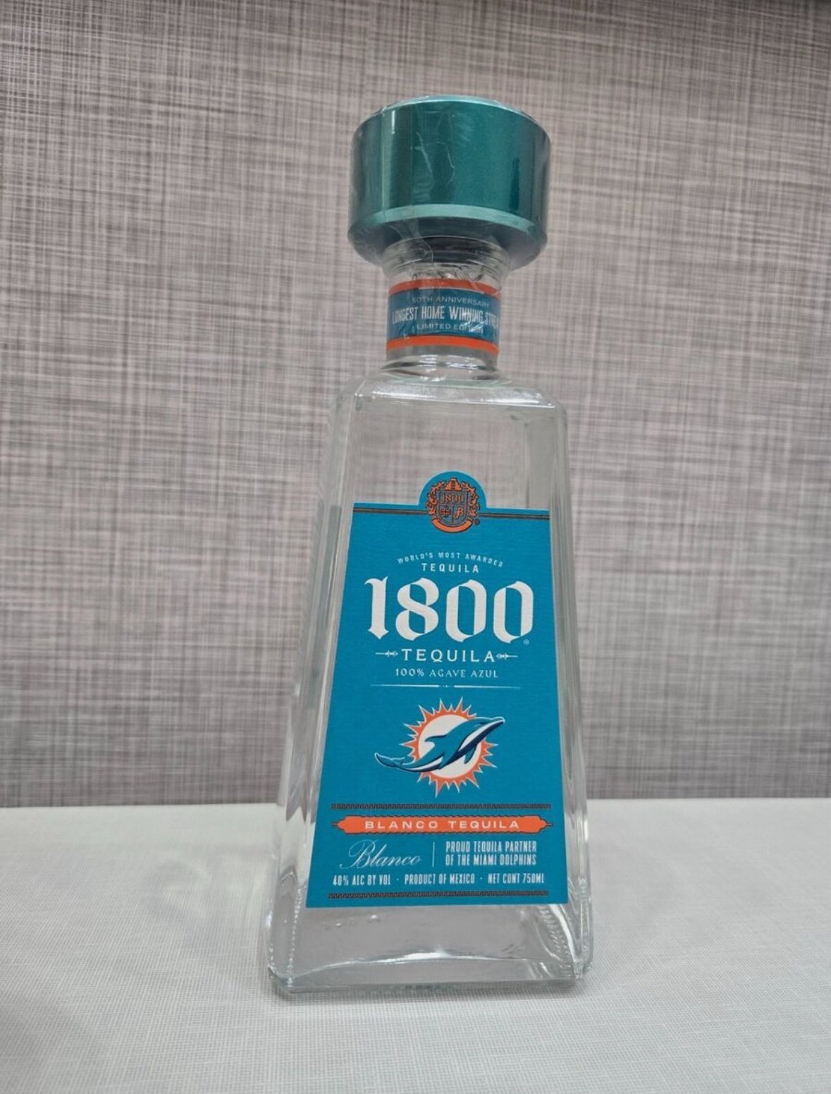 1800 Tequila MIAMI DOLPHINS Limited Edition Bottle *RARE* Collectible **EMPTY**