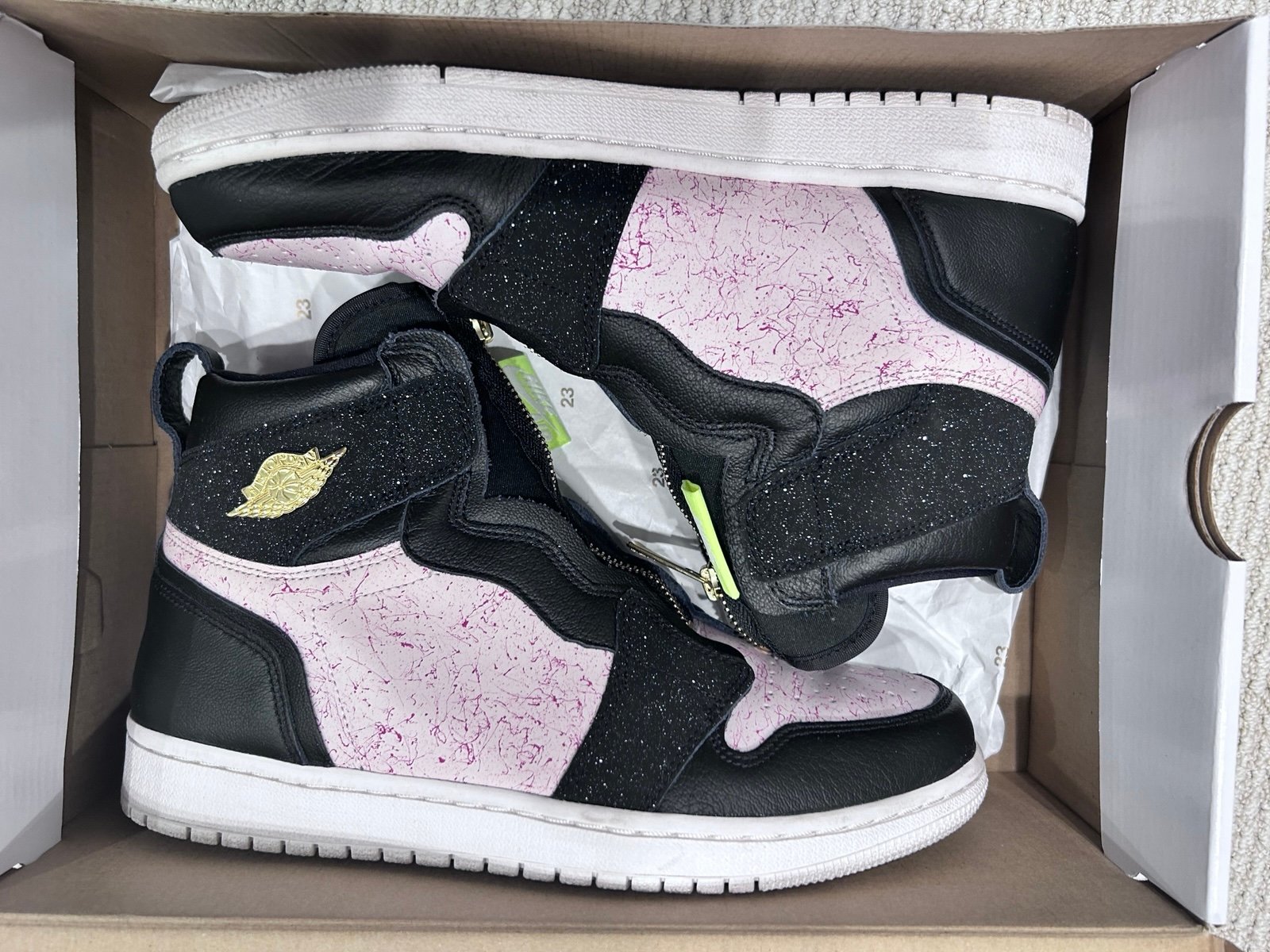 Air Jordan 1 High Zip Black/Metallic Gold-Phantom-Silt Red