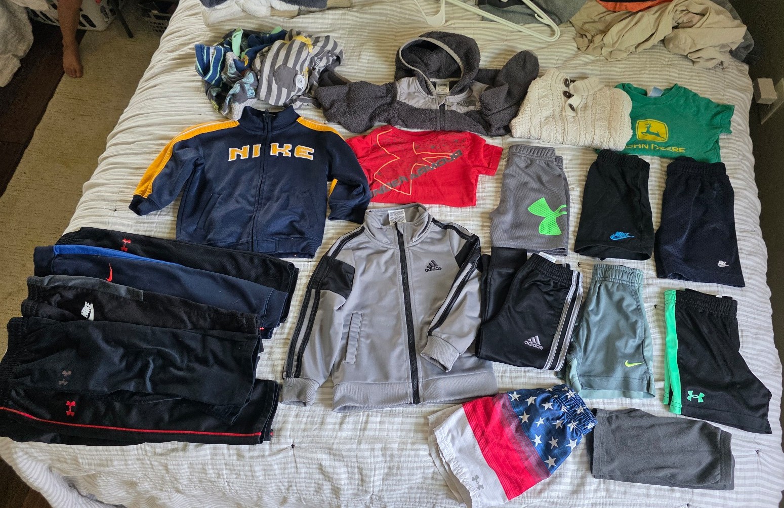Toddler 24m/2T lot