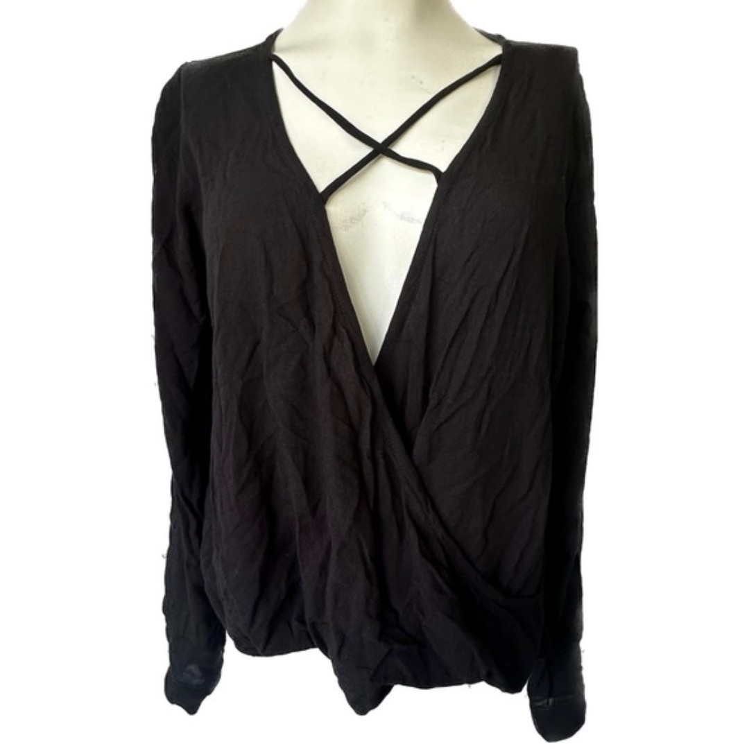 Ava Sky Fighting Eel Hawaiian Black Faux Wrap Long Sleeve Essential Blouse XS