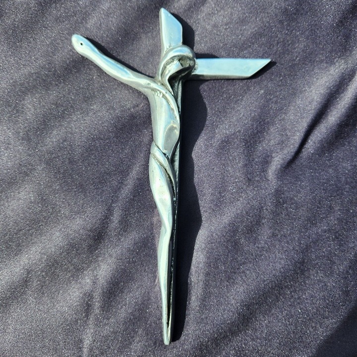 Wall Cross- Boozell Collection 9071 crsc- Hand made in Mexico- 9 1/2 Wall Cross