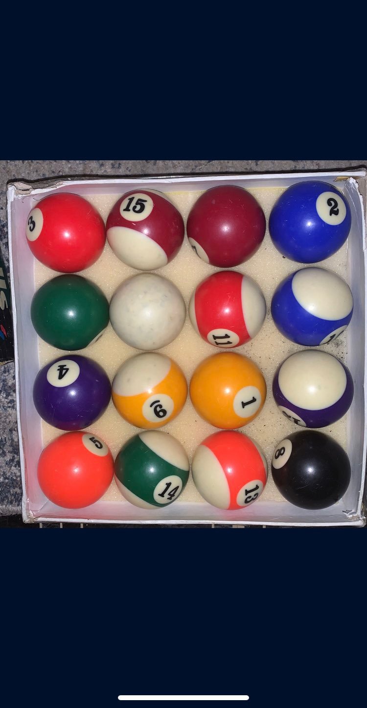 Billard balls
