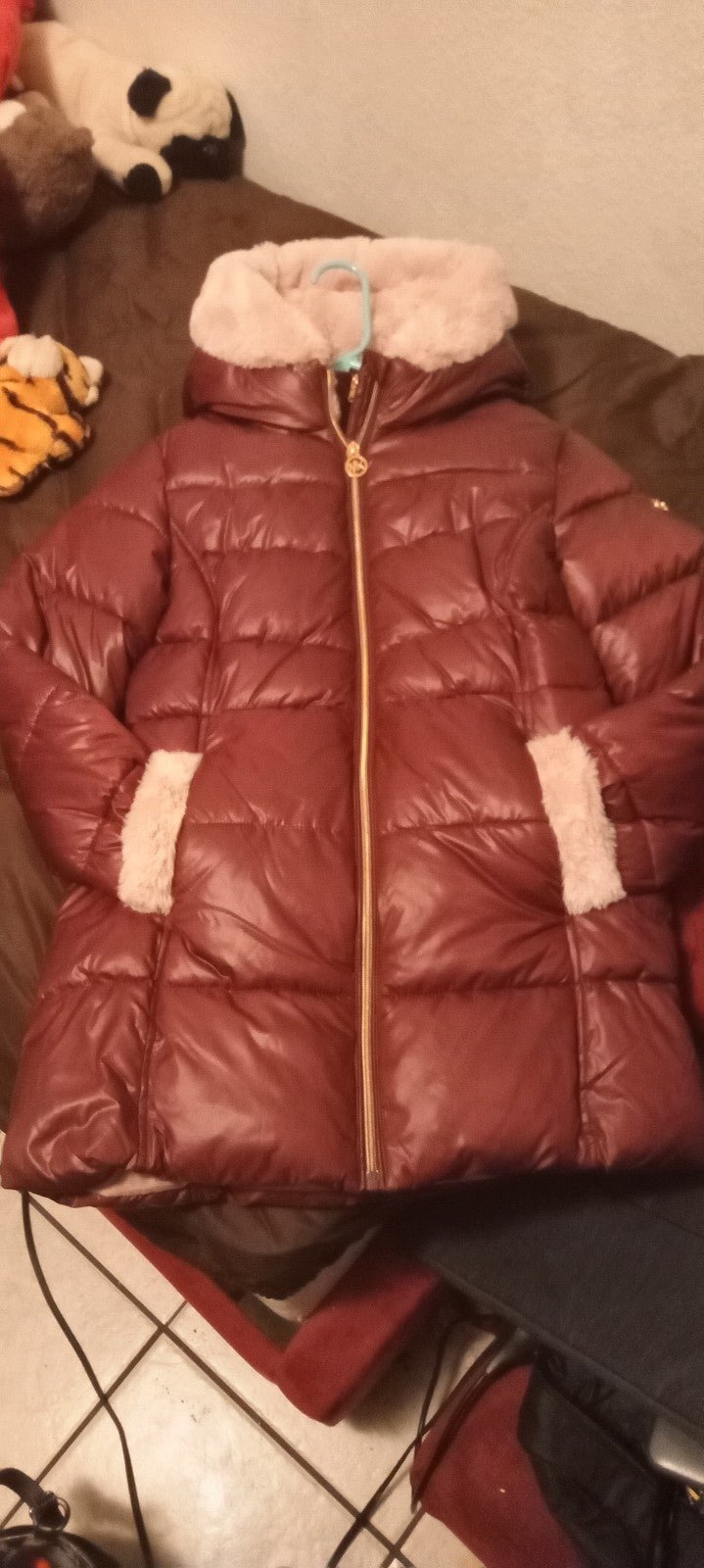 Micheal Kors jacket. Bubble color burgundy.