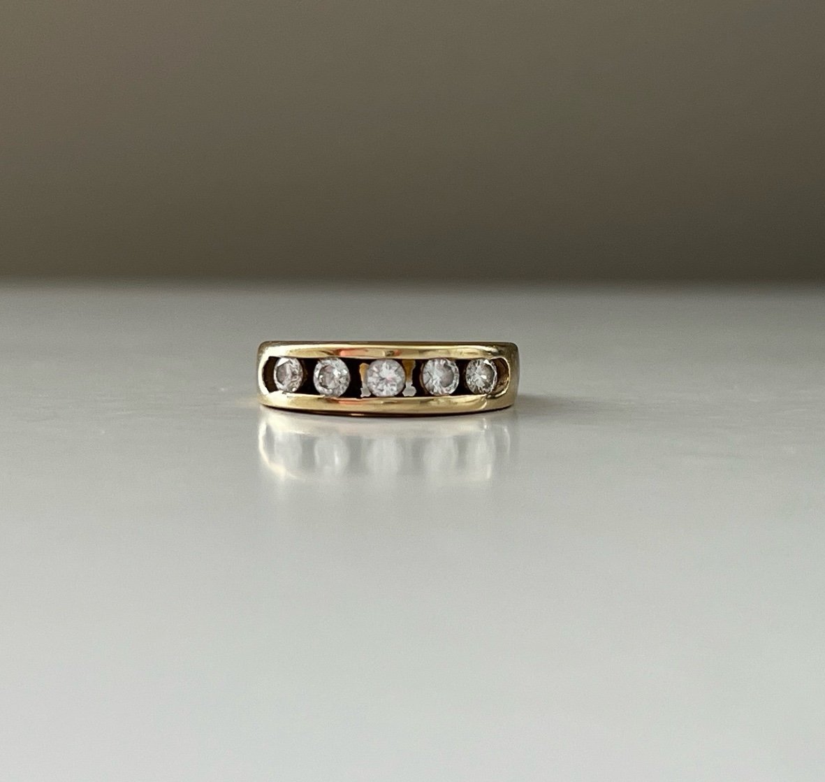 Vintage Diamond Ring 14kt gold Size 5.75