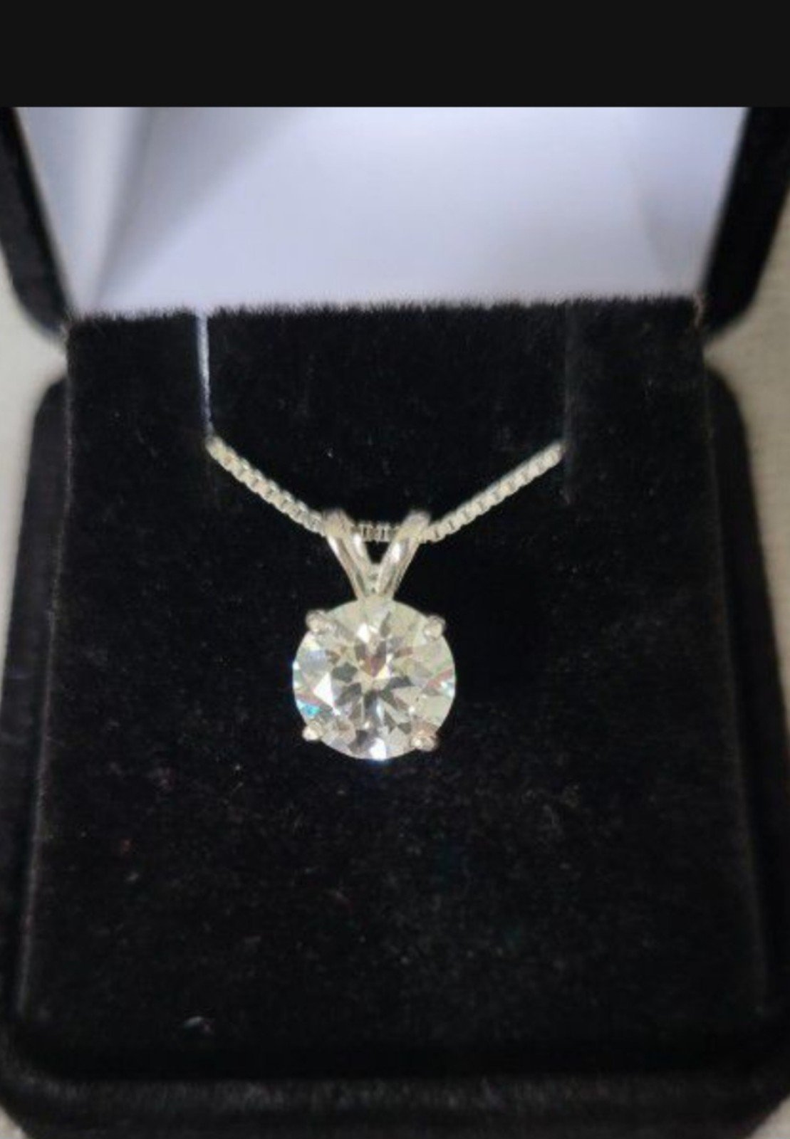 New 3ct Moissanite Pendant With A Chain