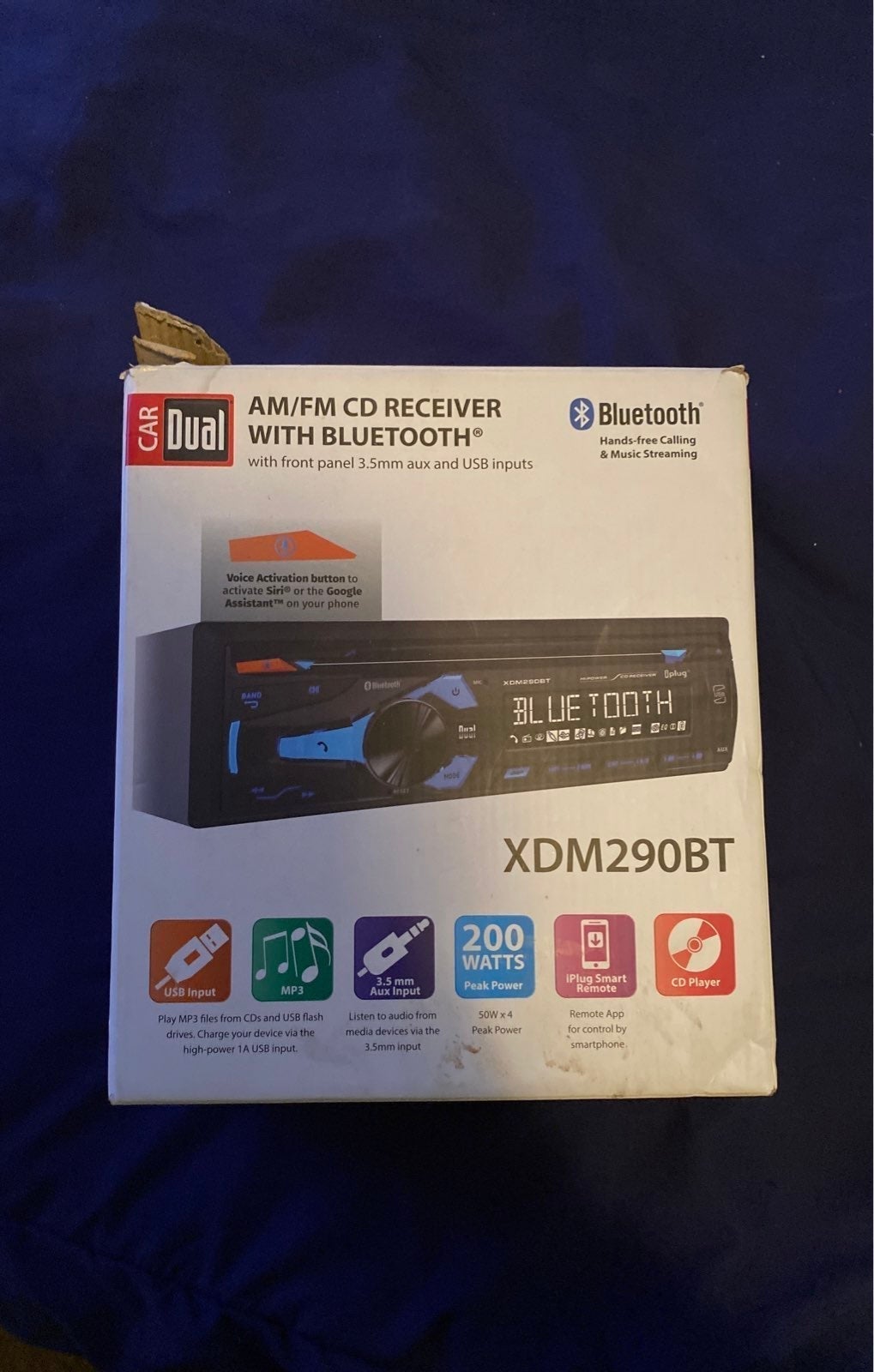 AM/FM CD RECEIVER WITH BLUETOOTH