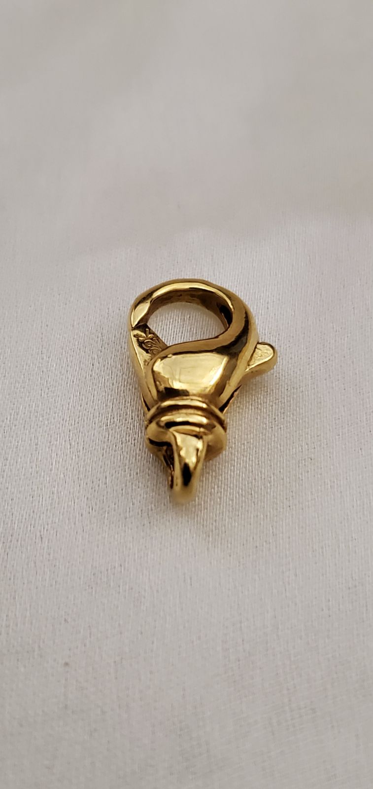 22k Lobster claw