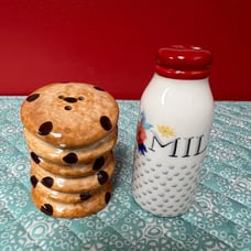 Pioneer woman milk & Cookies S&P