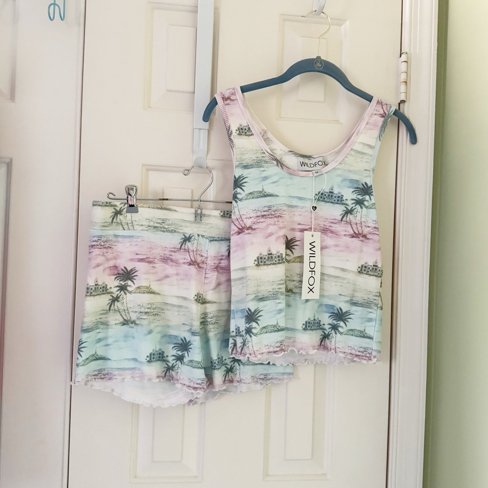 NWT Wild Fox Delia Hotel California Tank and Shorts Set Size Medium