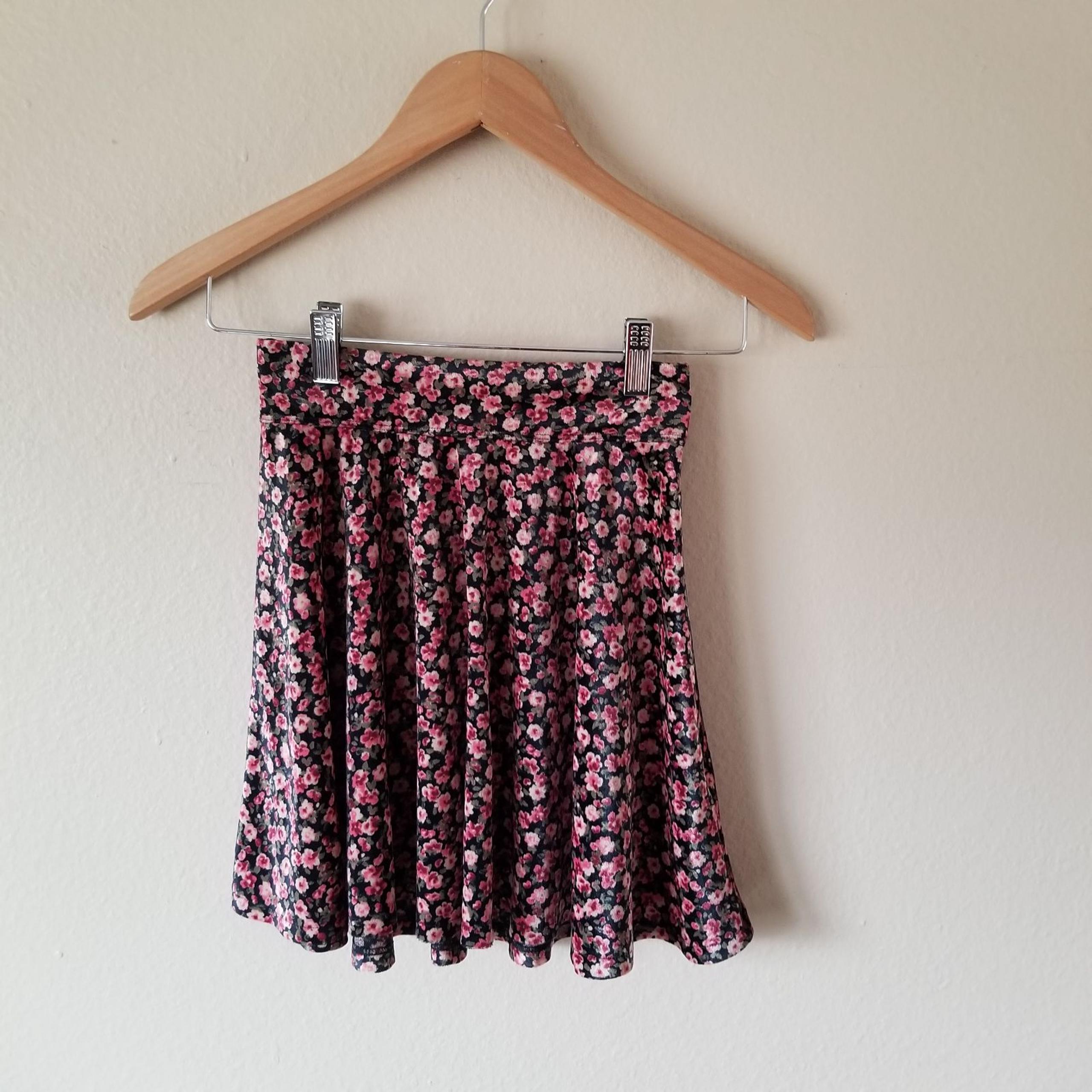 Hollister Faux Velvet Velour Flower Mini Skirt