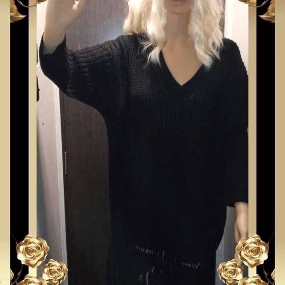 NWT - Cozy Casuals Oversize Comfy Sweater M/L