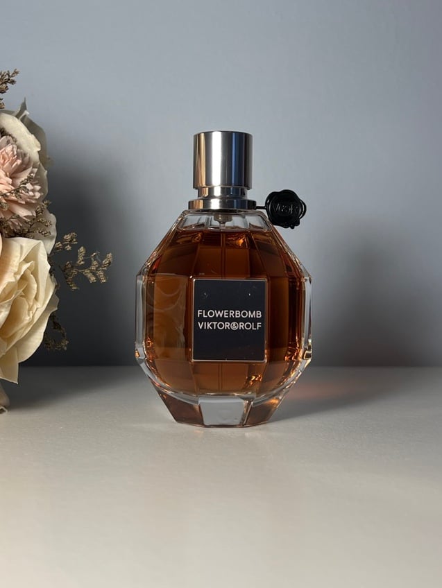 3.4oz Viktor&Rolf Flowerbomb EDP