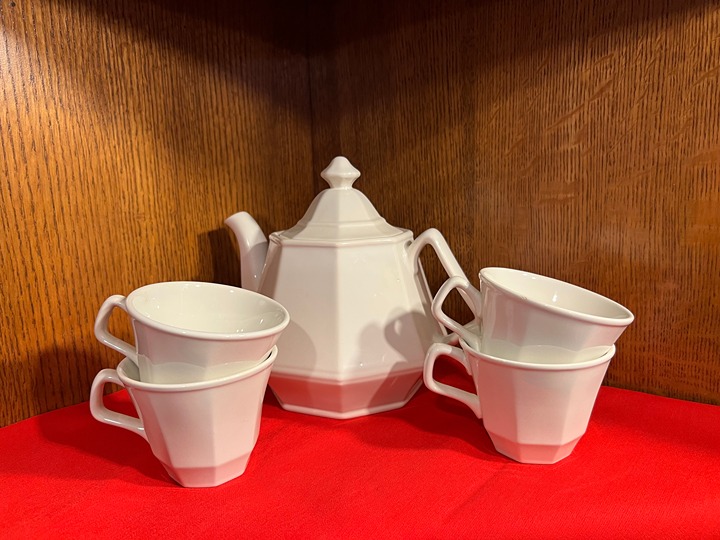 Teapot and 4 Cups, White Geometric Ironstone