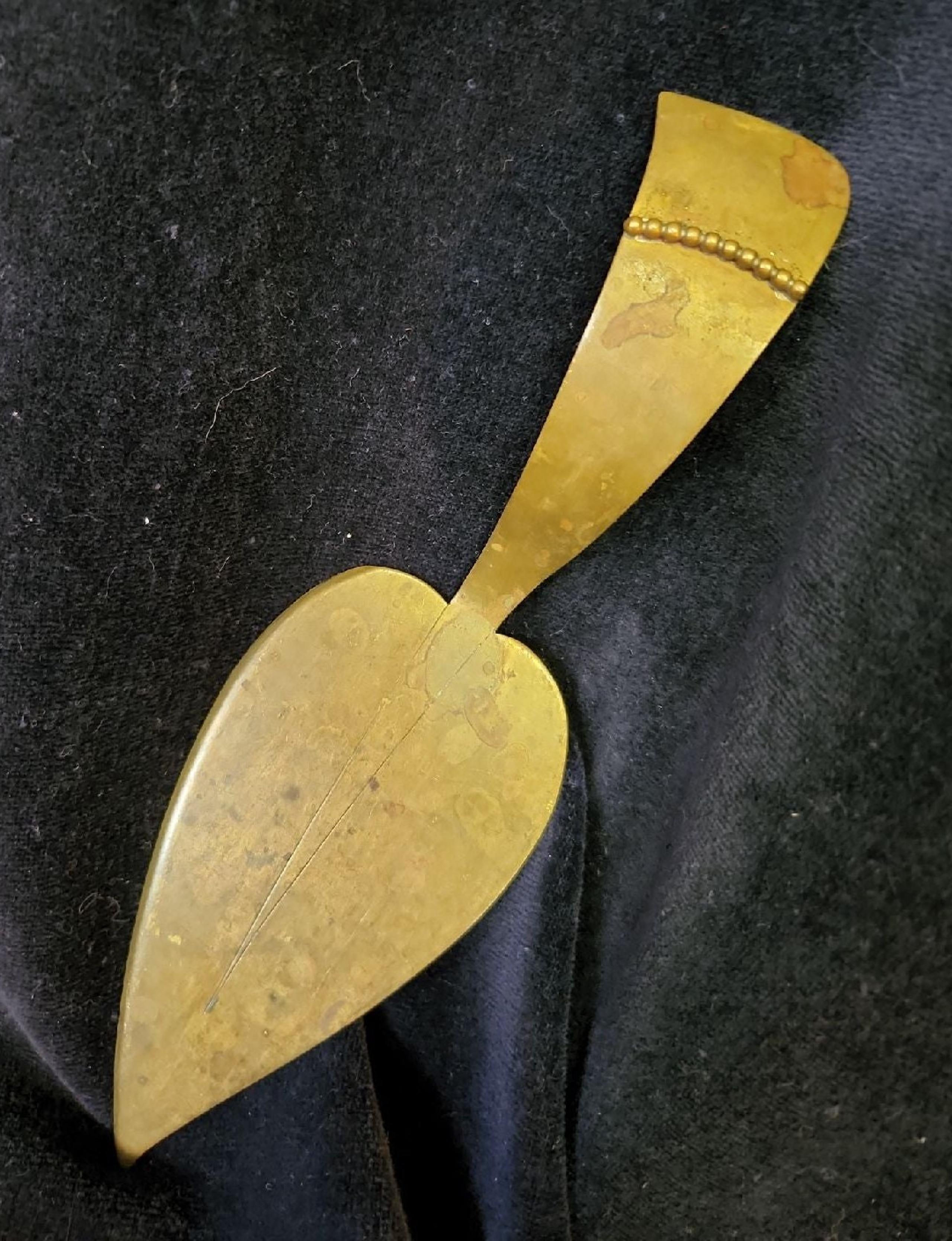 Vintage Danish Modern BRASS Leaf Cake Pie Server 3 Crowns