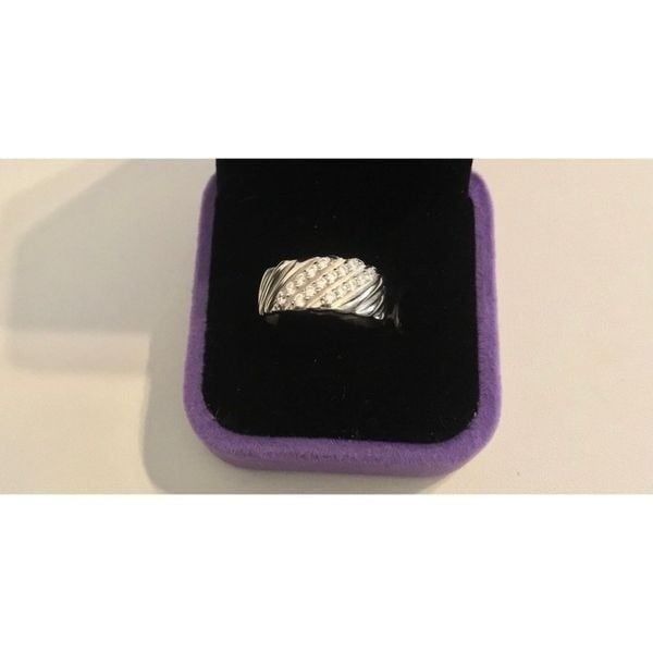 Pretty .925 Sterling Ridged Triple Diagonal Sim Diamond Band Ring Sz 8