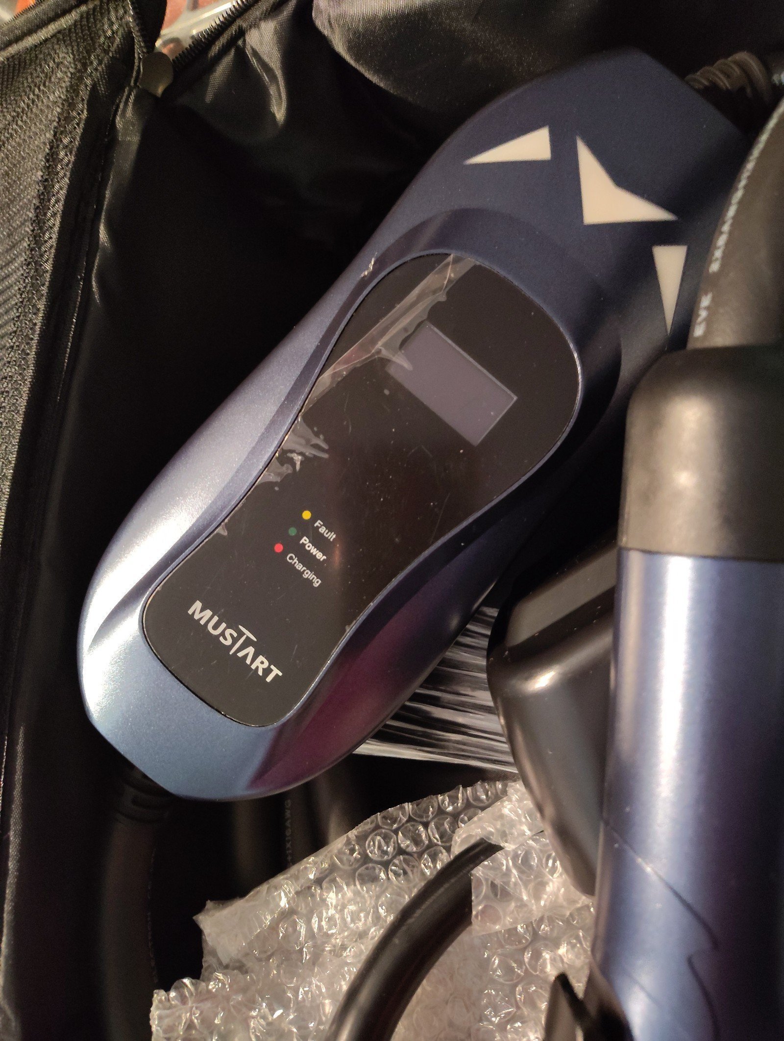Mustart electric car charger