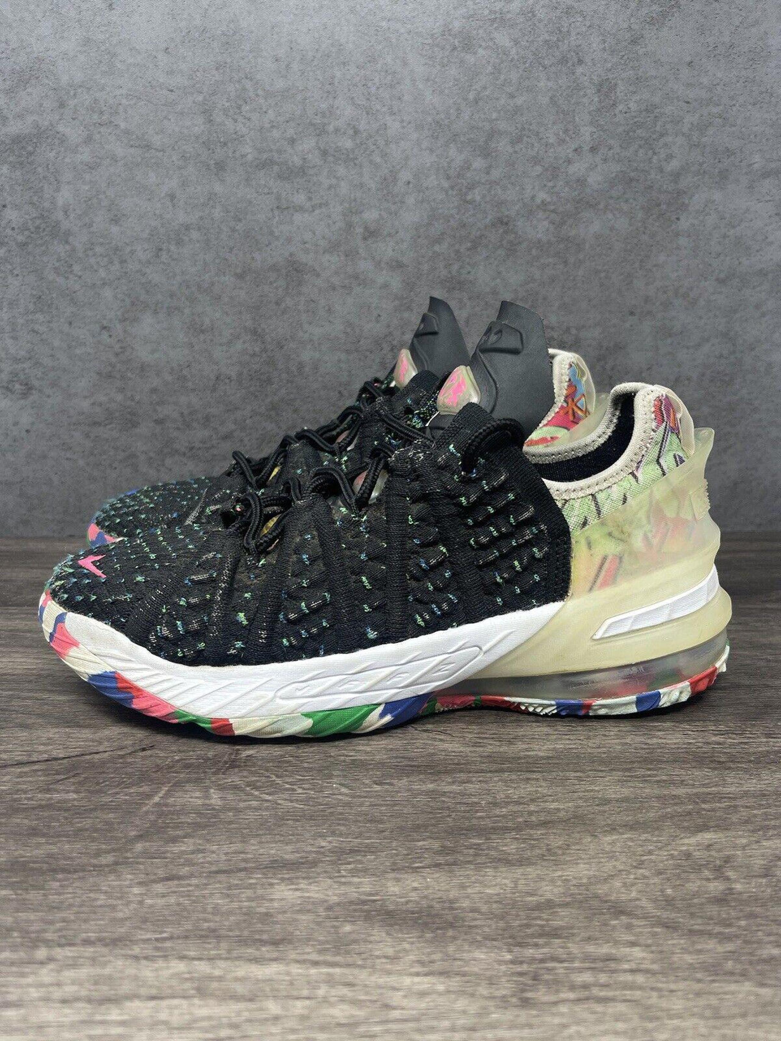 Nike Lebron 18 Size 5Y GS / 6.5 Wmns Black White James Gang CW2760-002 Basketbal