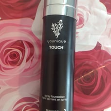 Younique spray Foundation cashmere