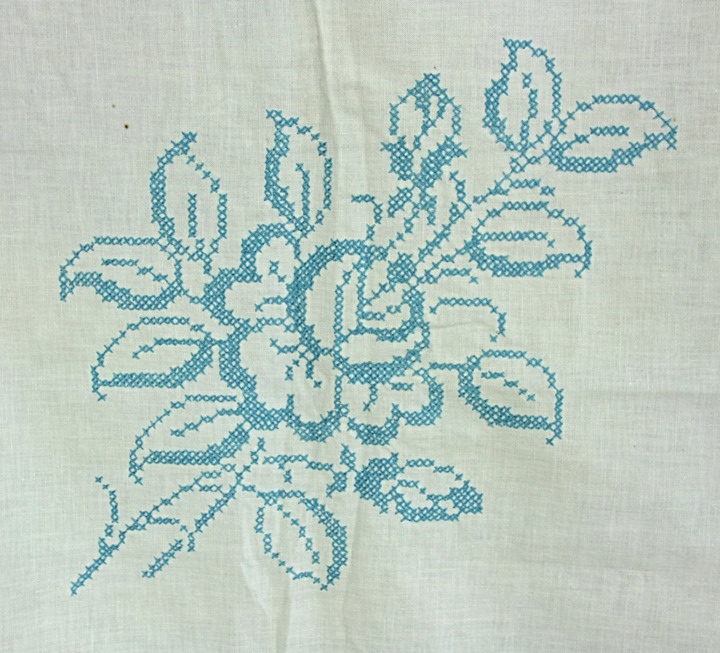Vintage Floral Leaf Embroidered Cross Stitch Linen Table Cloth Square 1950s 50