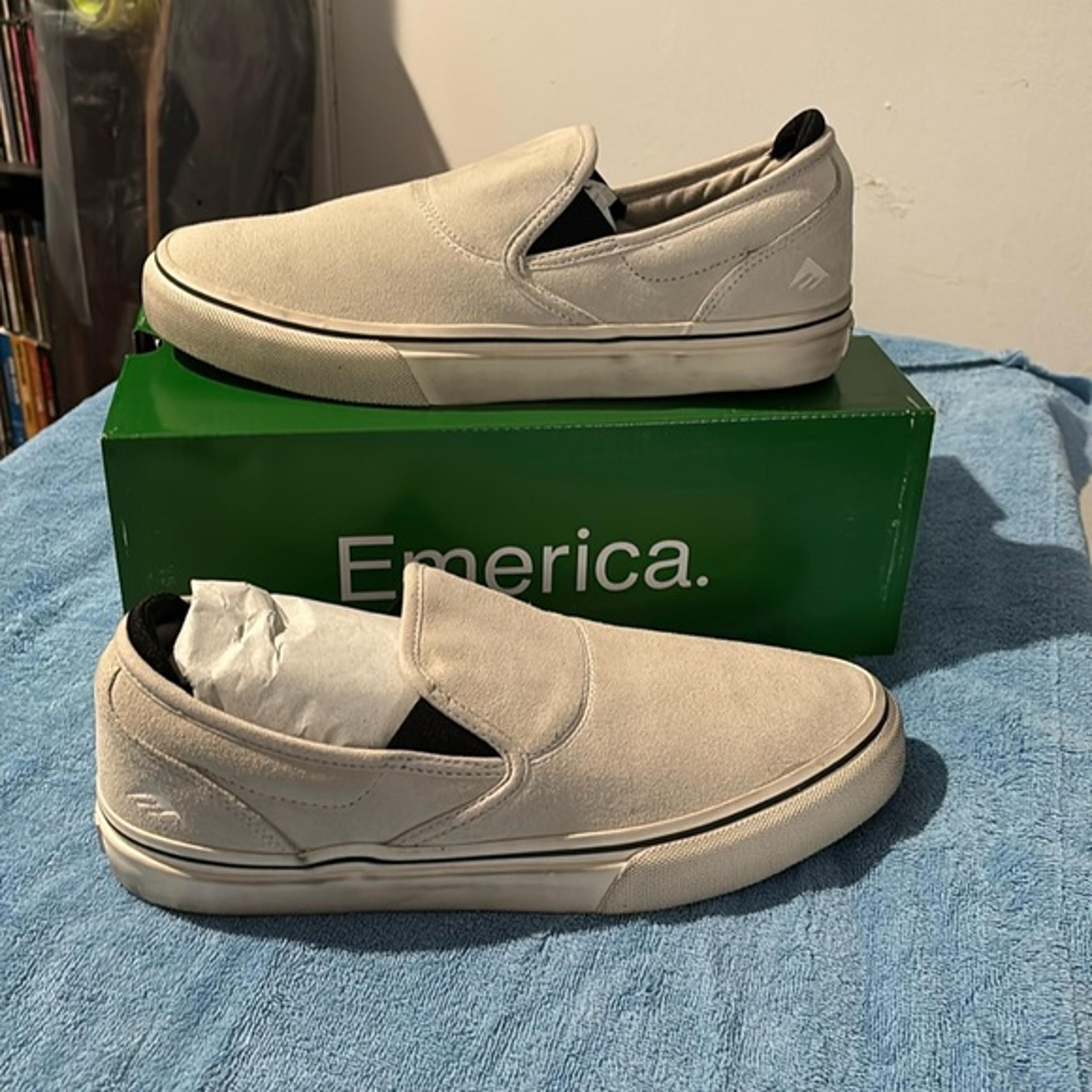 NWT Emerica Wino slip-ons
